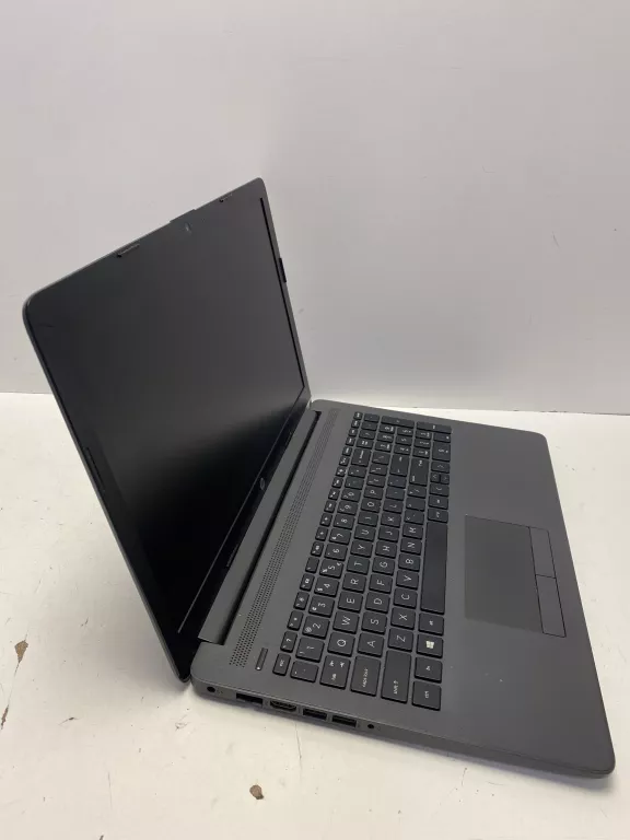 LAPTOP HP 255 G7 8/256GB