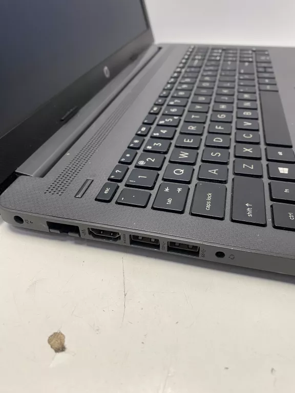 LAPTOP HP 255 G7 8/256GB