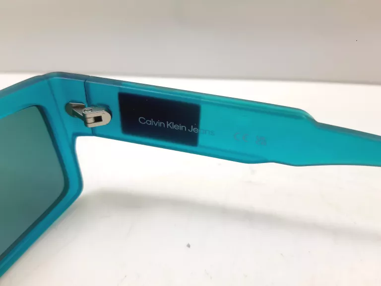 OKULARY PRZECIWSŁONECZNE CK CKJ23623S