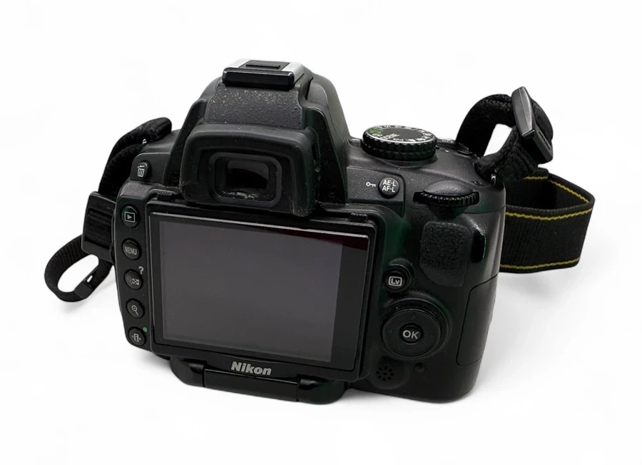 lustrzanka-nikon-d5000-obiektyw-nikon-af-s-nikkor-18-200mm-super-cena-marka-248811-1939856