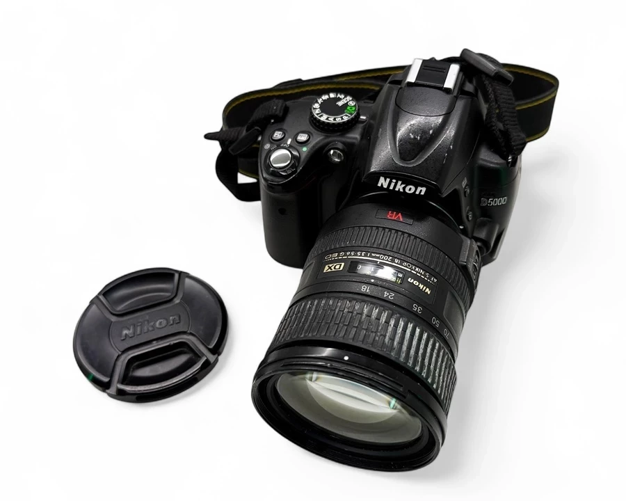 lustrzanka-nikon-d5000-obiektyw-nikon-af-s-nikkor-18-200mm-super-cena-przekatna-ekranu-270