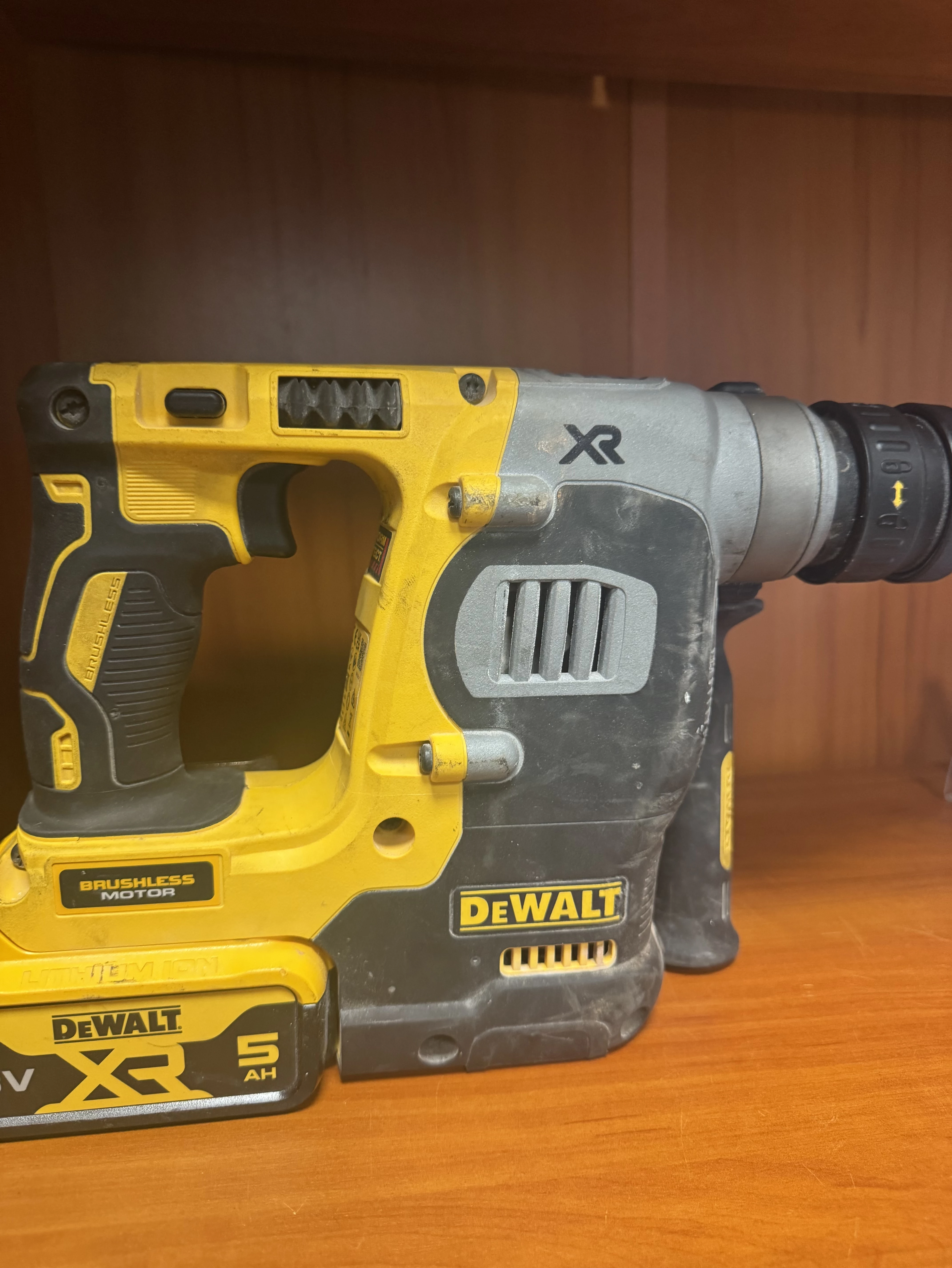 wiertarka-dewalt-dch274akuladbox-maksymalna-moc-40000