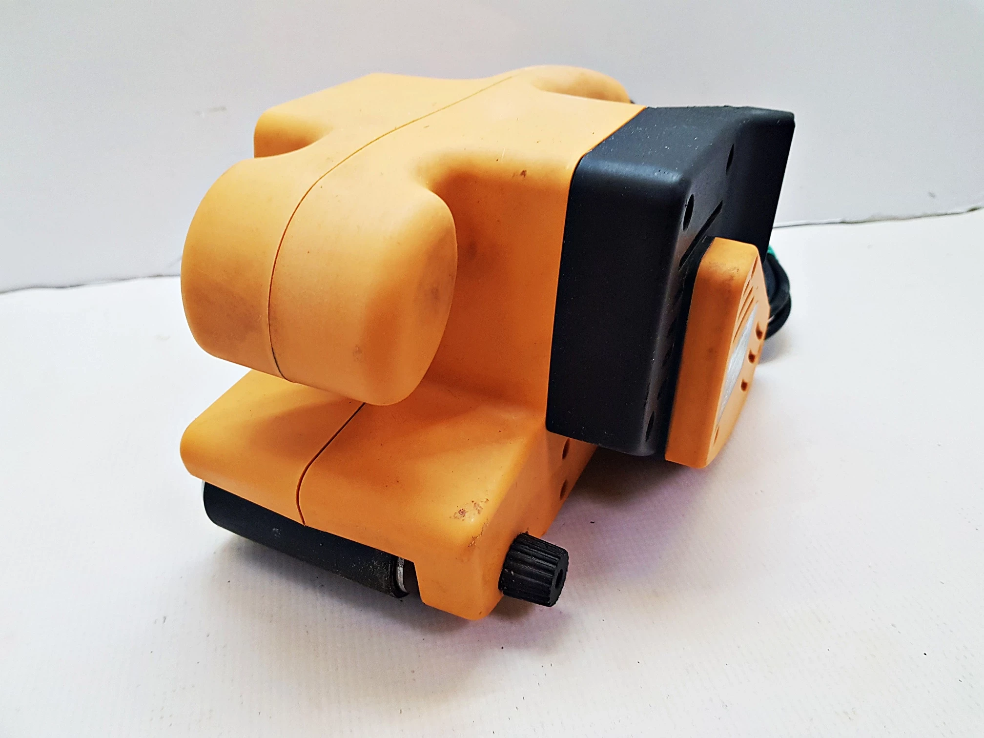 szlifierka-tasmowa-einhell-bavaria-bbs-720-720w-ean-gtin-4006825443455