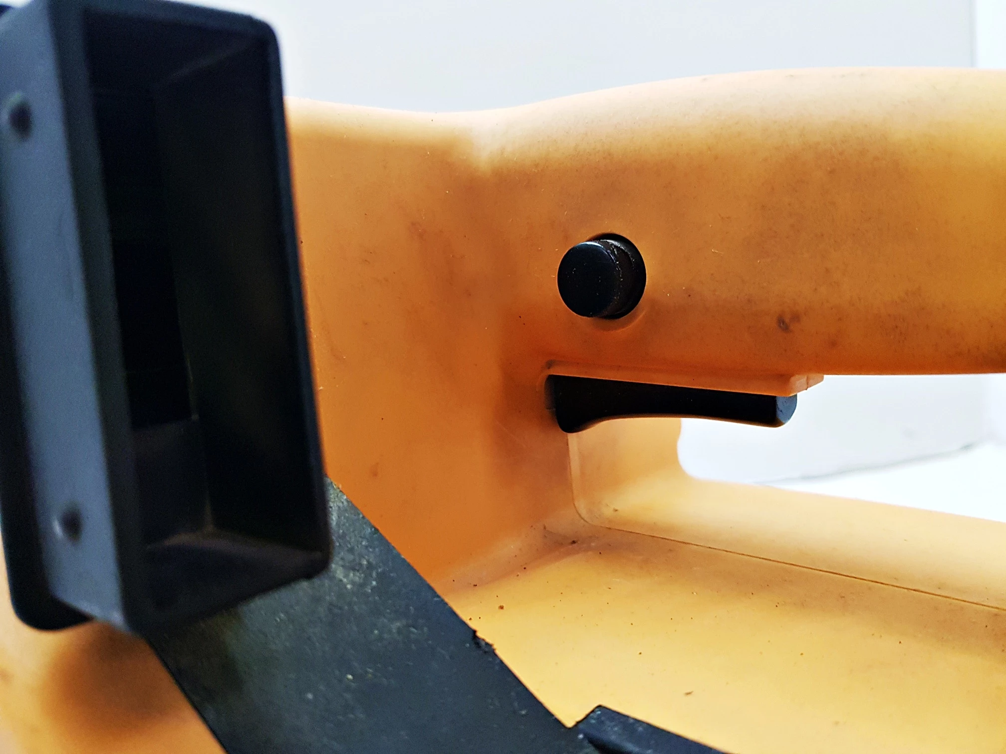 szlifierka-tasmowa-einhell-bavaria-bbs-720-720w-rodzaj-250123-1798307