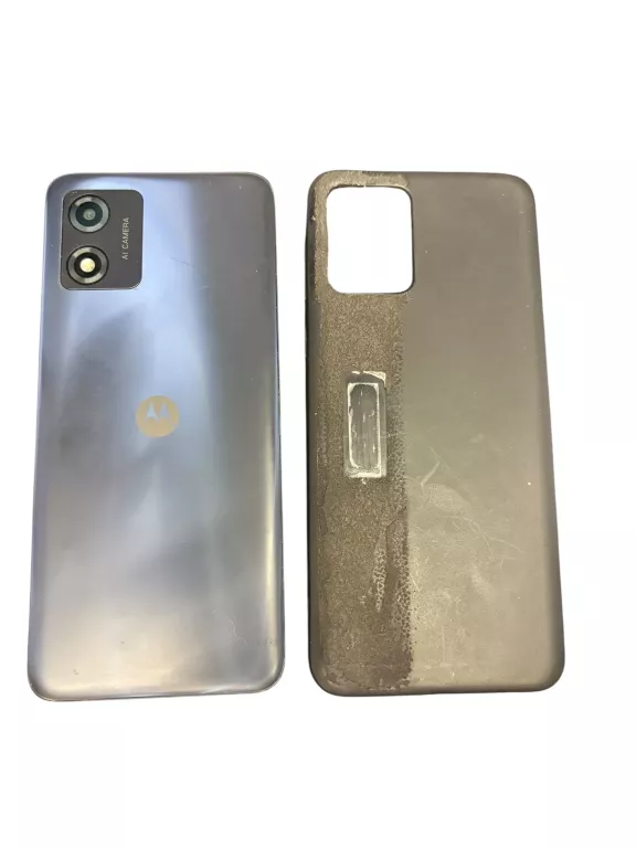 TELEFON MOTO E13 2/64 GB ETUI