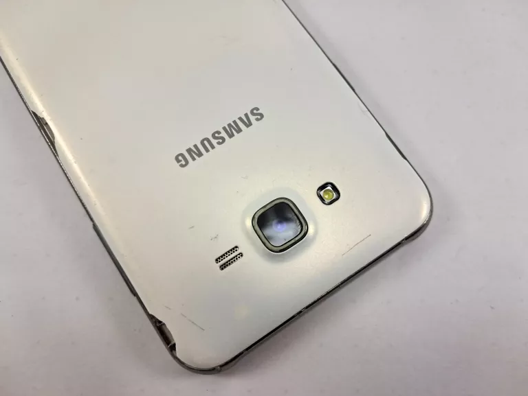 telefon-samsung-galaxy-j7-16gb-bialy-system-operacyjny-4388-1