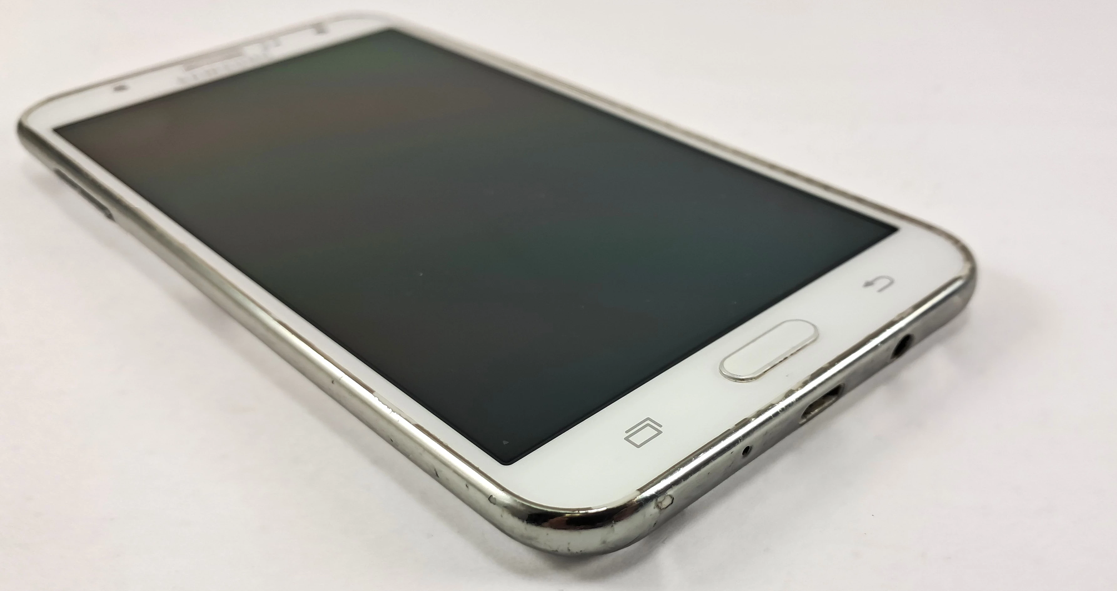 telefon-samsung-galaxy-j7-16gb-bialy-ean-gtin-8806088340432