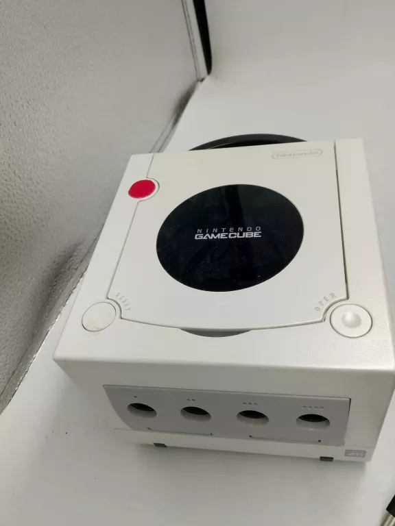 KONSOLA NINTENDO GAMECUBE DOL-101(EUR) KOMPLET