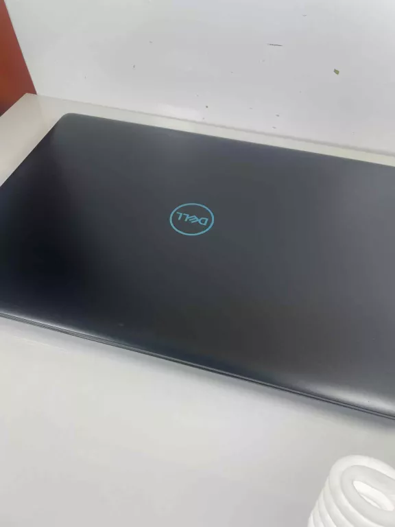 LAPTOP DELL G3 15 INTELCORE I5-8GEN GTX 1050 8/256GB WIN 11 ZASILACZ