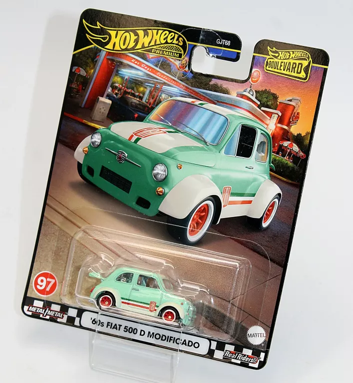 AUTKO HOT WHEELS PREMIUM BOULEVARD '60S FIAT 500 D MODIFICADO (GJT68)