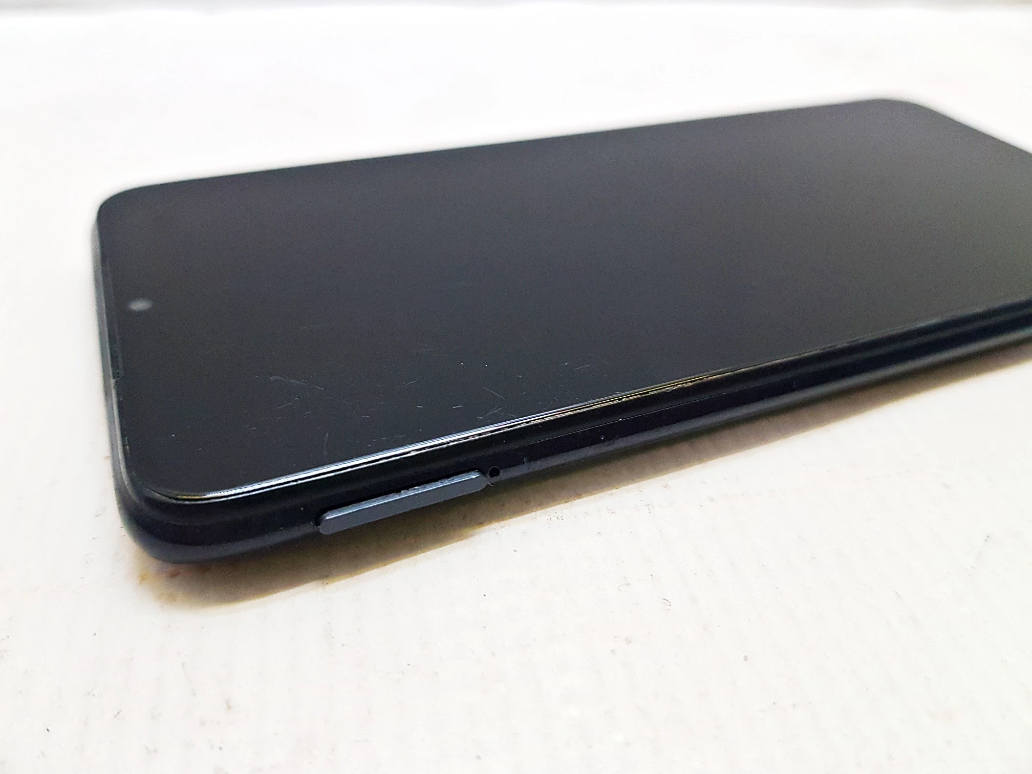 telefon-xiaomi-redmi-9t-64gb-wbudowana-pamiec-202869-214193