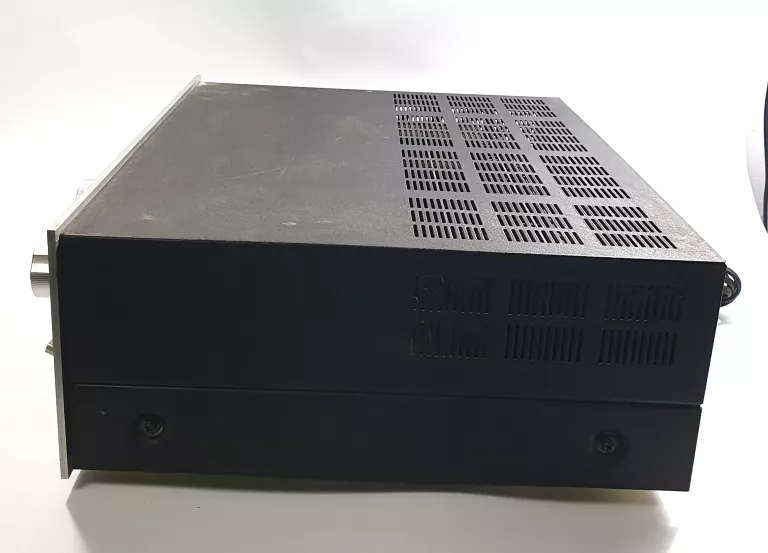 WZMACNIACZ VINTAGE UNIVERSUM 2500