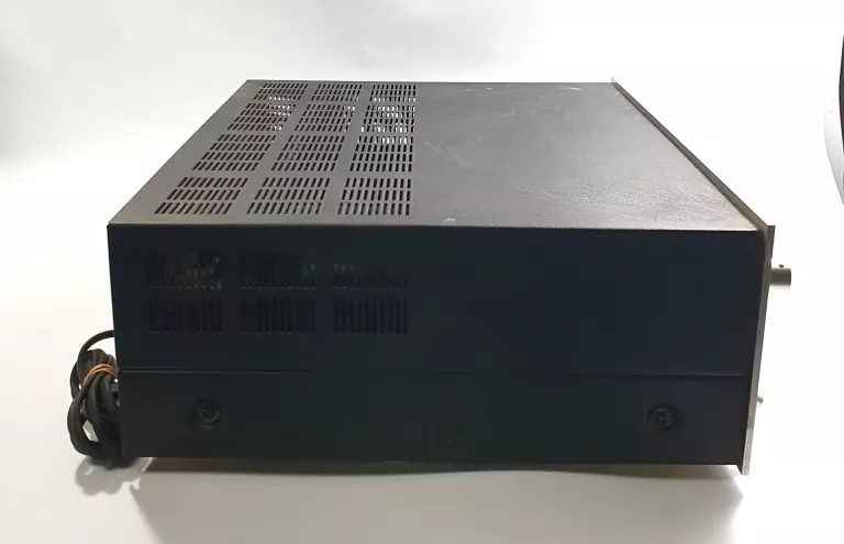 WZMACNIACZ VINTAGE UNIVERSUM 2500