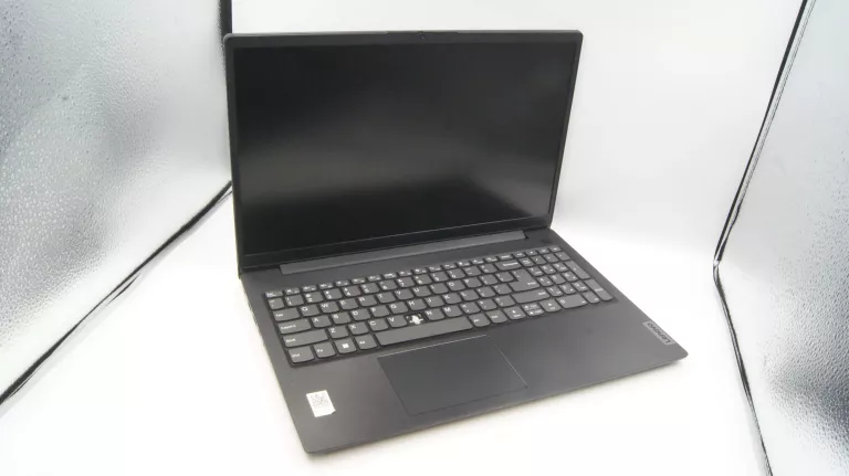 LAPTOP LENOVO V15 G3 I5-1235U/16GB/500GB SSD/IRIS XE/WIN11 Z DEFEKTEM