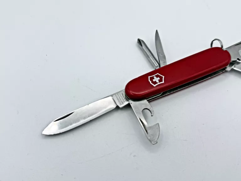 SCYZORYK VICTORINOX MAŁY