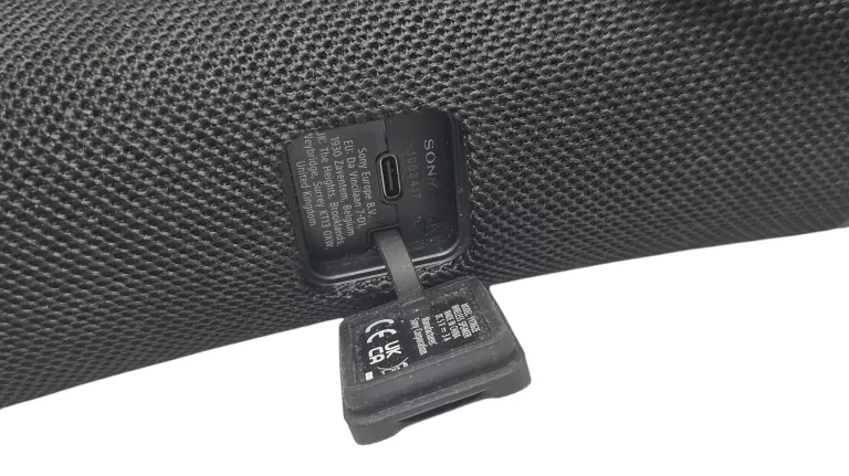 GŁOŚNIK SONY ULT FIELD 1 YY7862E CZARNY
