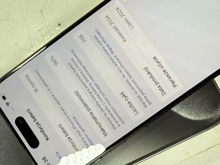TELEFON IPHONE 15 PRO 128GB BATERIA 96%