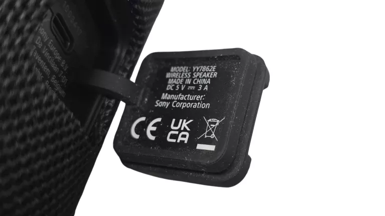 GŁOŚNIK SONY ULT FIELD 1 YY7862E CZARNY