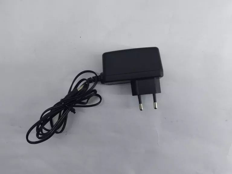 DEKODER PLAYBOX DV8990-T2/C + PILOT + AKCESORIA