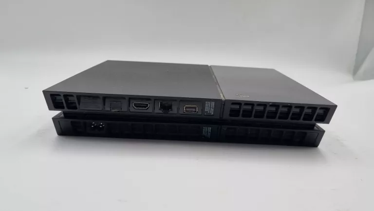 KONSOLA PS4 FAT CUH-1116A 500GB PAD GRY