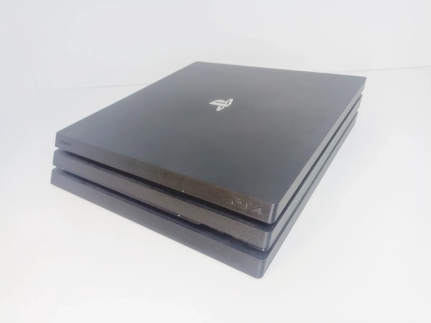 konsola-ps4-pro-dysk-wbudowana-pamiec-5179-352249