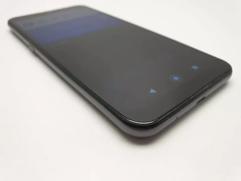 TELEFON LG K22 2/32GB 6.2" TYTANOWY