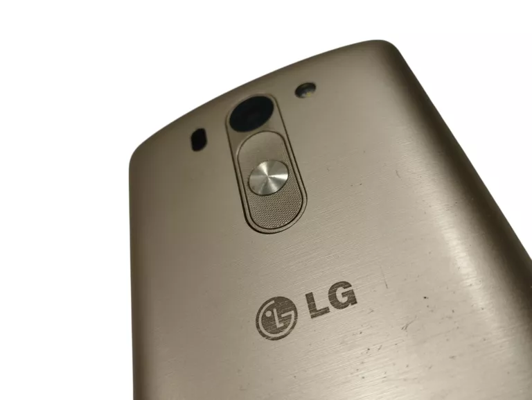 TELEFON LG G3 S 8GB + POWERBANK HUAWEI