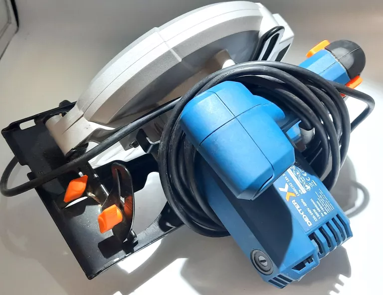 PIŁA PILARKA TARCZOWA DEXTER NC1300CS 1300W 5500 OBR./MIN