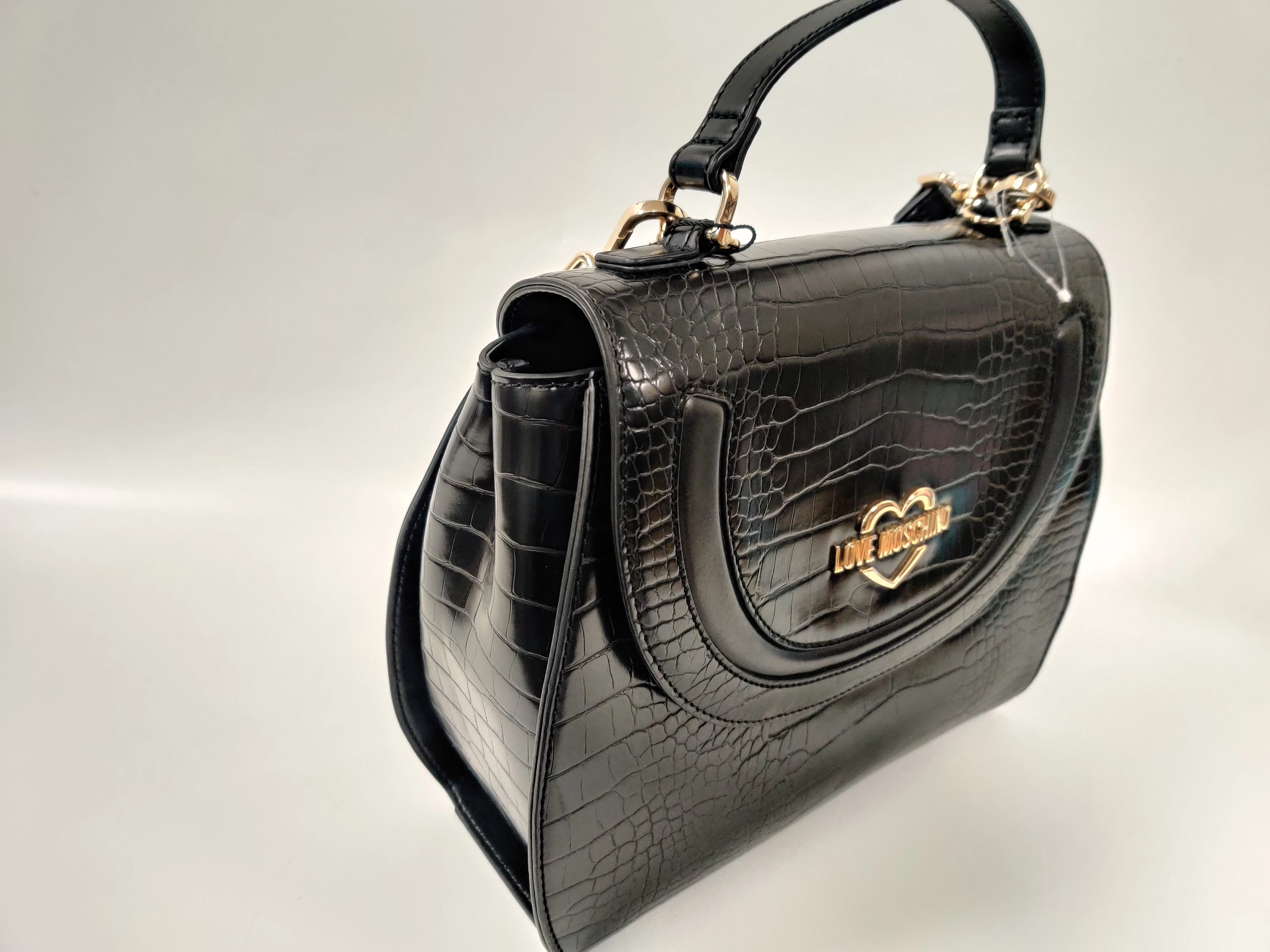 torebka-love-moschino-czarna-material-dominujacy-203885-218281