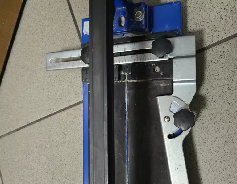 GEKO PRZECINARKA DO CIĘCIA GLAZURY 1000MM G30116