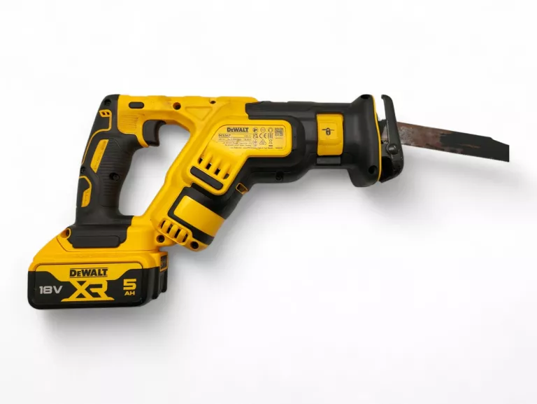 PIŁA SZABLASTA DEWALT DCS367N 18V BODY