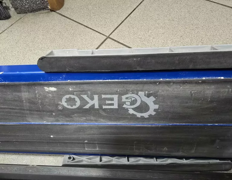 GEKO PRZECINARKA DO CIĘCIA GLAZURY 1000MM G30116