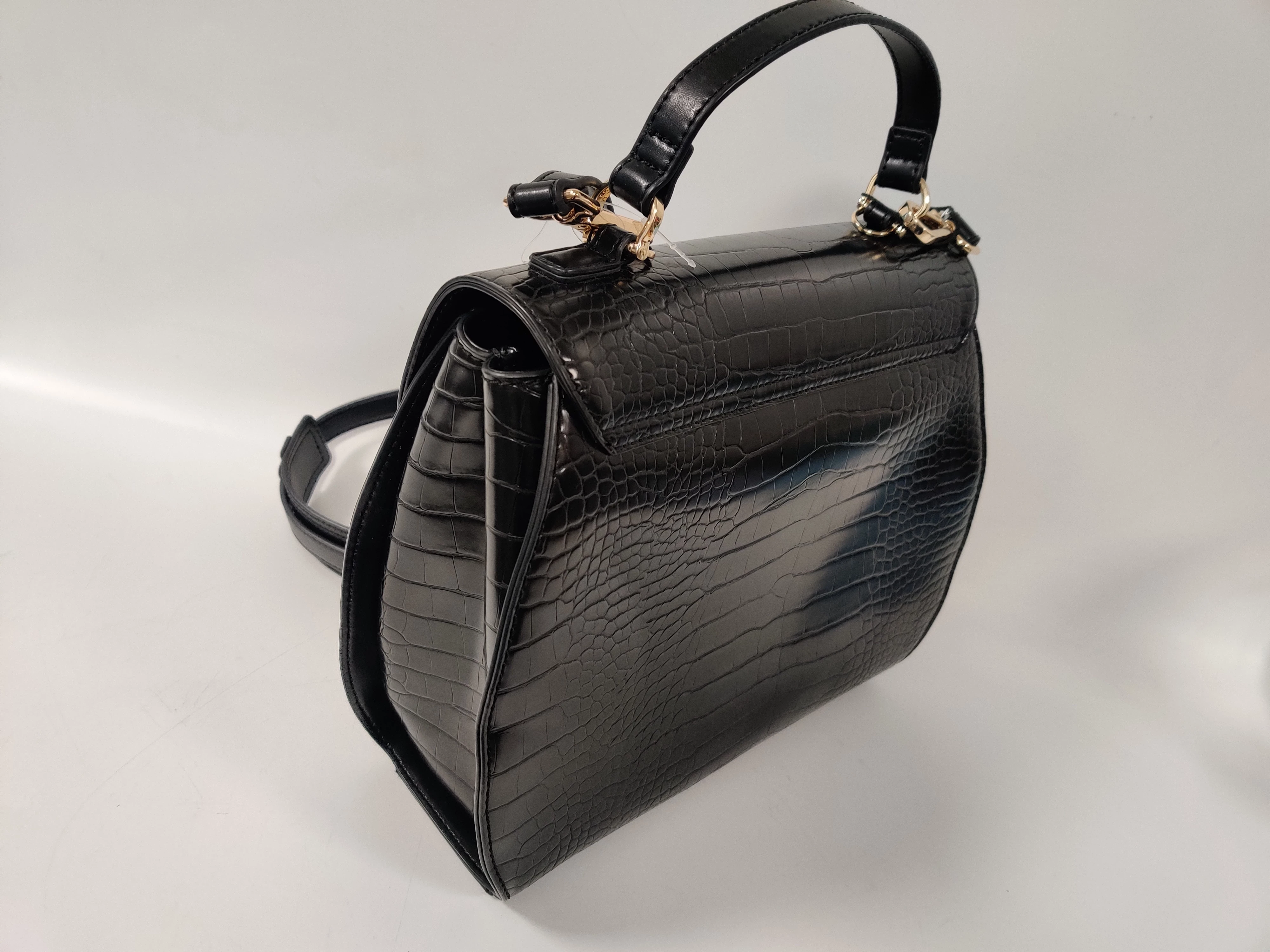 torebka-love-moschino-czarna-styl-234373-383069