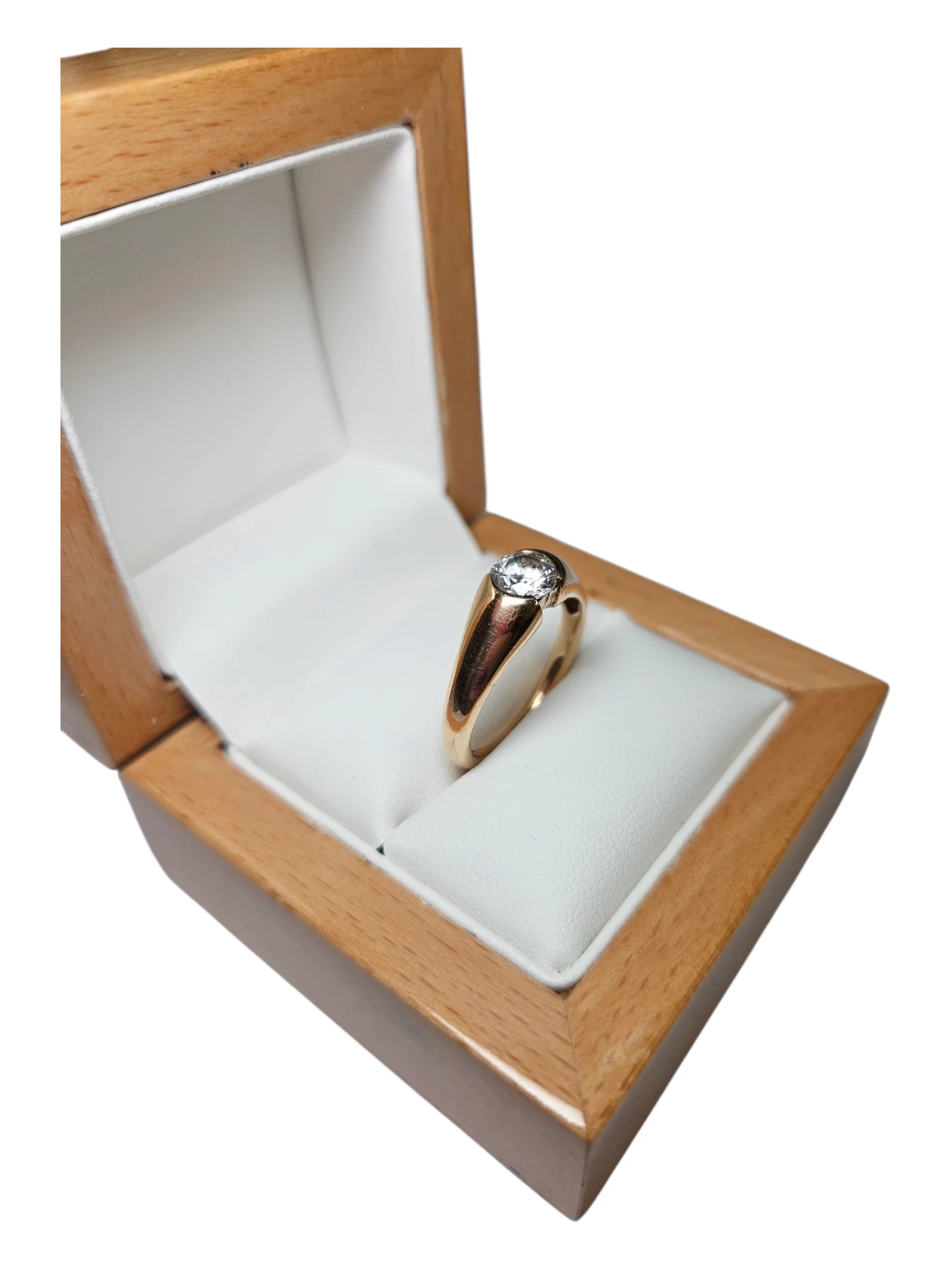 zloty-pierscionek-proby-585-rozmiar-17-483g-rozmiarsrednica-wew-mm-372-17