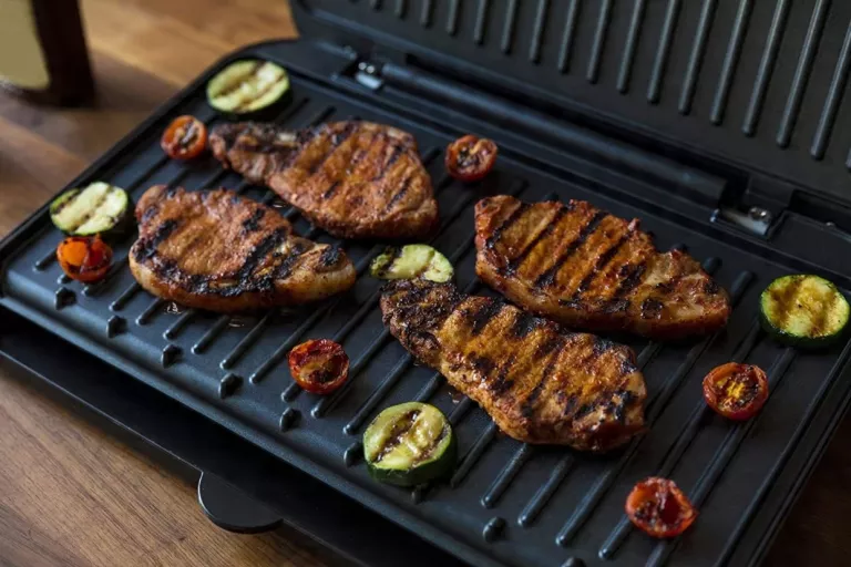GRILL ELEKTRYCZNY OPIEKACZ SANDWICH TOSTER PANINI GEORGE FOREMAN 25820