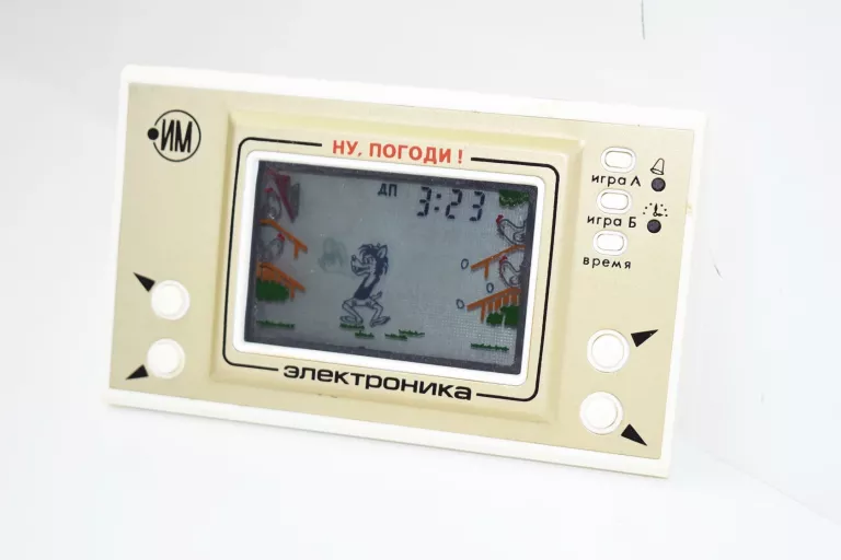 RETRO KONSOLA RUSKA GIERKA WILK ZBIERA JAJKA