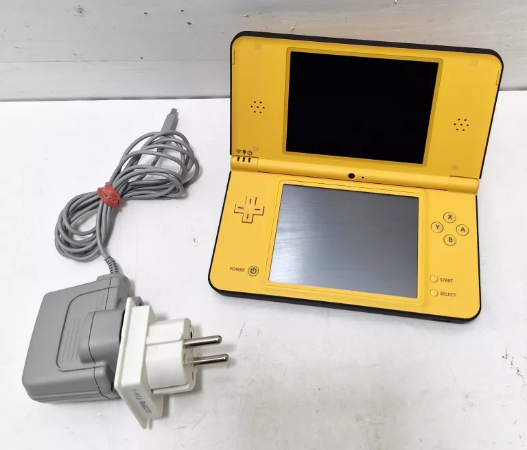 KONSOLA NINTENDO DSI XL