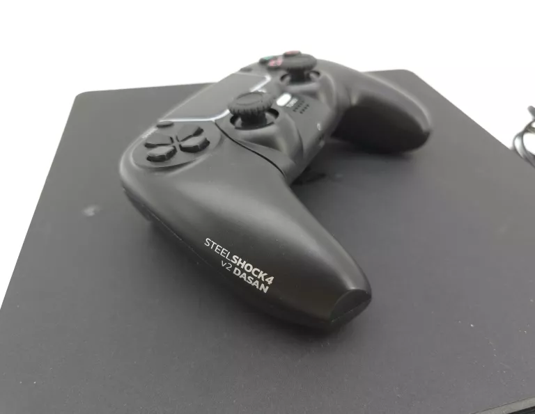 KONSOLA SONY PLAYSTATION  500GB 1X PAD PS4 SILM