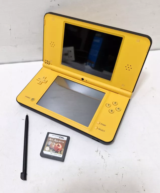 KONSOLA NINTENDO DSI XL