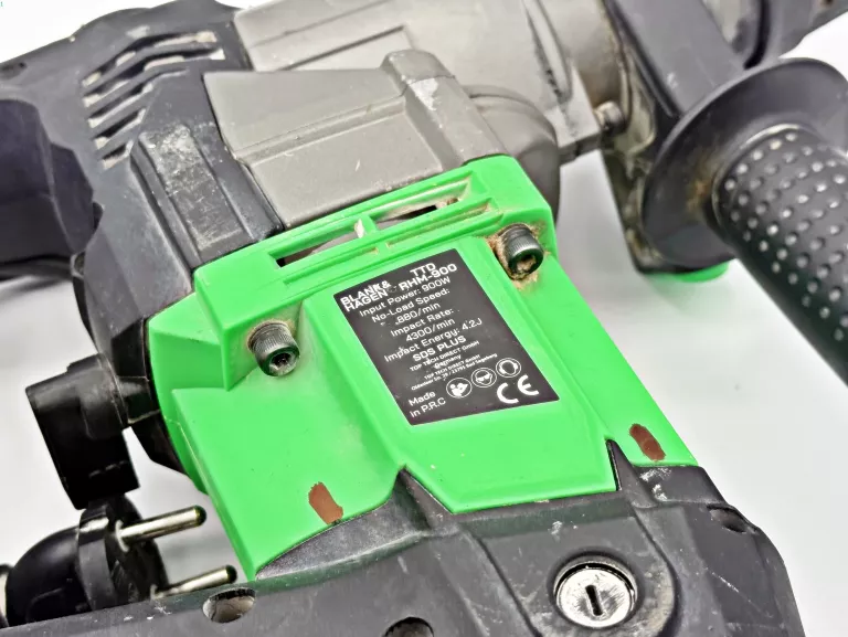 MŁOT UDAROWY PRZEWODOWY SDS+ 900W 4.2J TTD-RHM-900 BLANK&HAGEN
