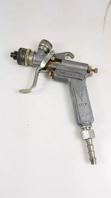 STARY PNEUMATYCZNY PISTOLET LAKIERNICZY KOMPLET WILNO 1991 ROK ZSRR