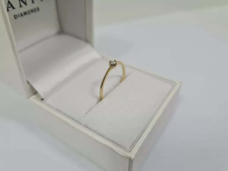 ZŁOTY PIERŚCIONEK Z DIAMENTEM 0,04CT 585 14K 0,84G R9