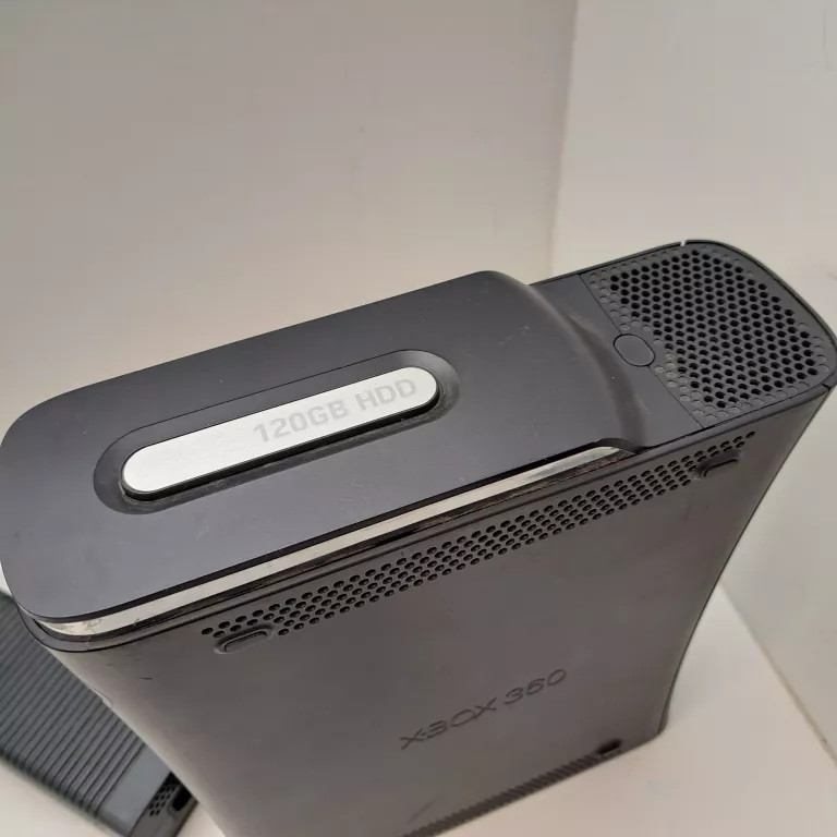 KONSOLA XBOX 360 *BEZ PADÓW* *OPIS*