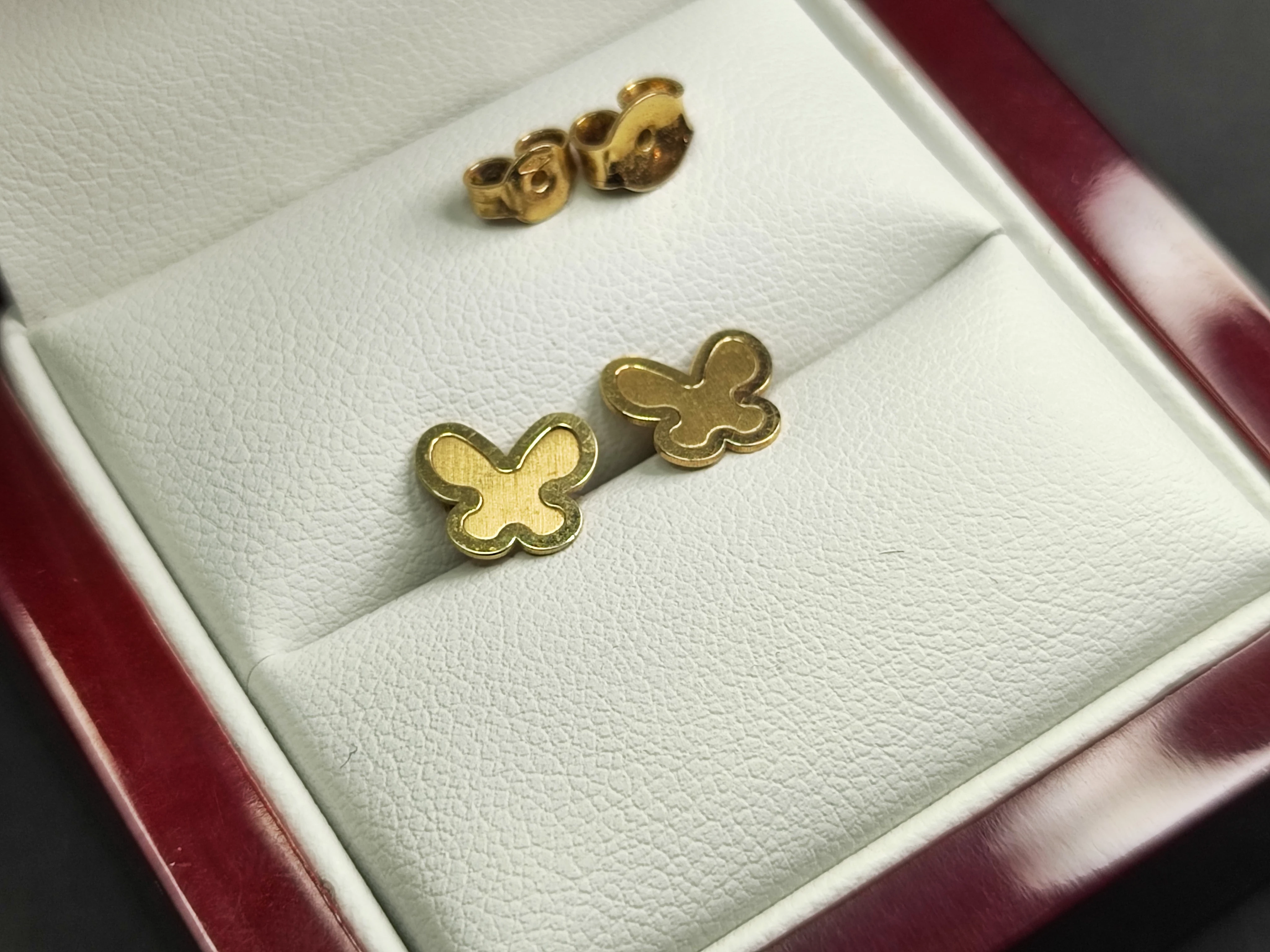 zlote-kolczyki-motylki-107g585-jana-pawla-ii-20-mikolow-goold