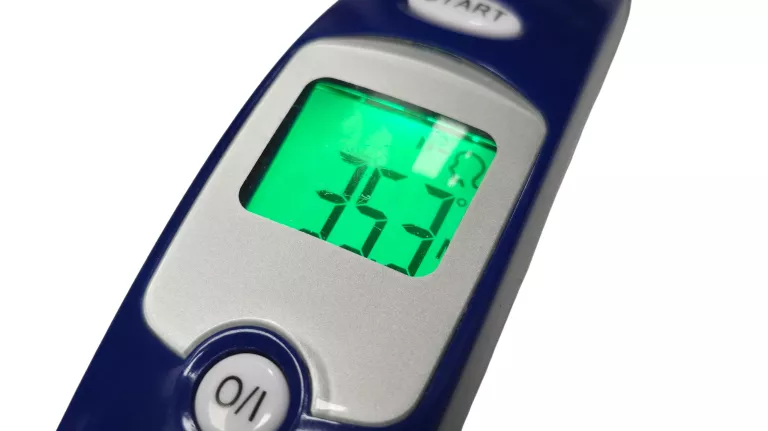 TERMOMETR BEZDOTYKOWY APTEO CARE TE-003 + ETUI