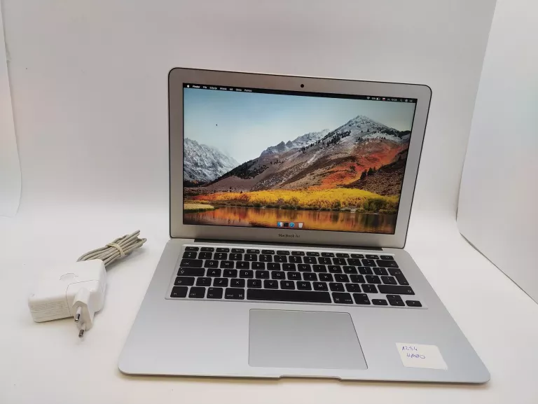 LAPTOP MCBOOK AIR 7,2 APPLE A1466 2GB RAM + ŁADOWARKA WERSJA JĄDRA DARWIN
