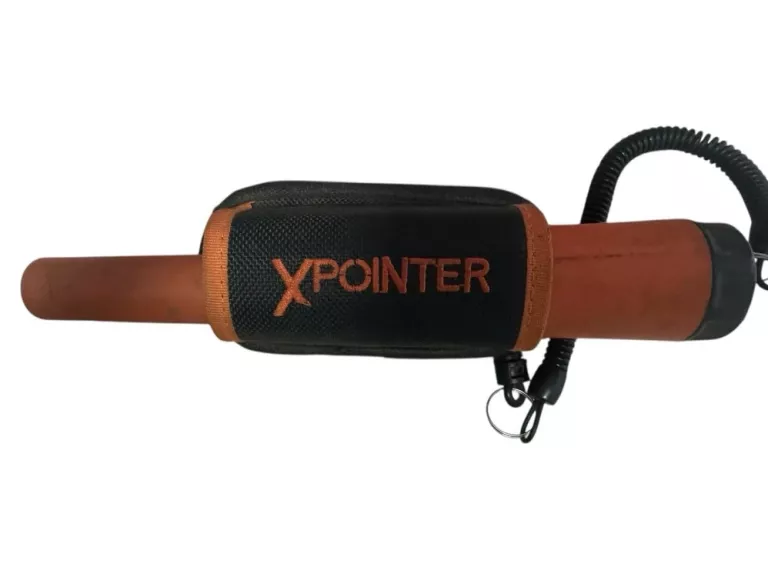 RĘCZNY WYKRYWACZ METALI QUEST XPOINTER