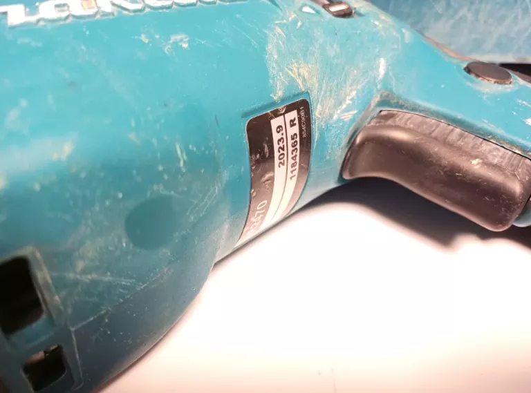 mlotowiertarka-makita-hr2470-dluta-stan-11323-2