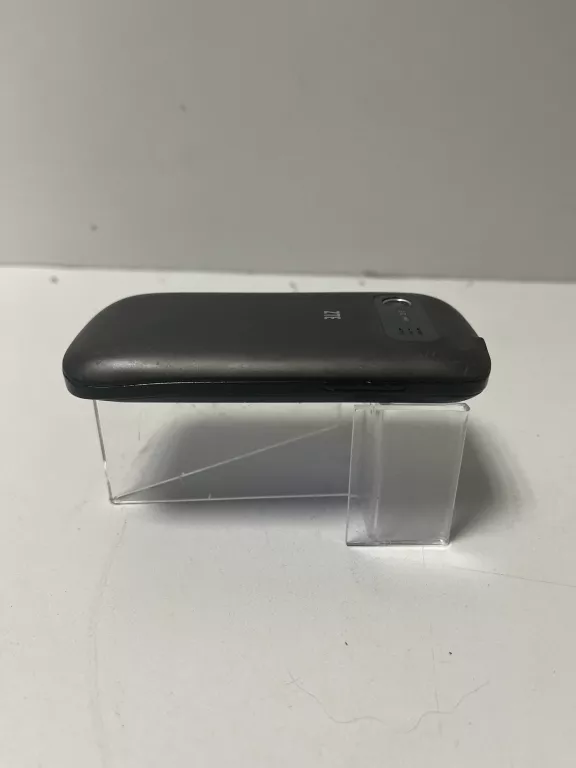 telefon-zte-kis-pro-przekatna-ekranu-450