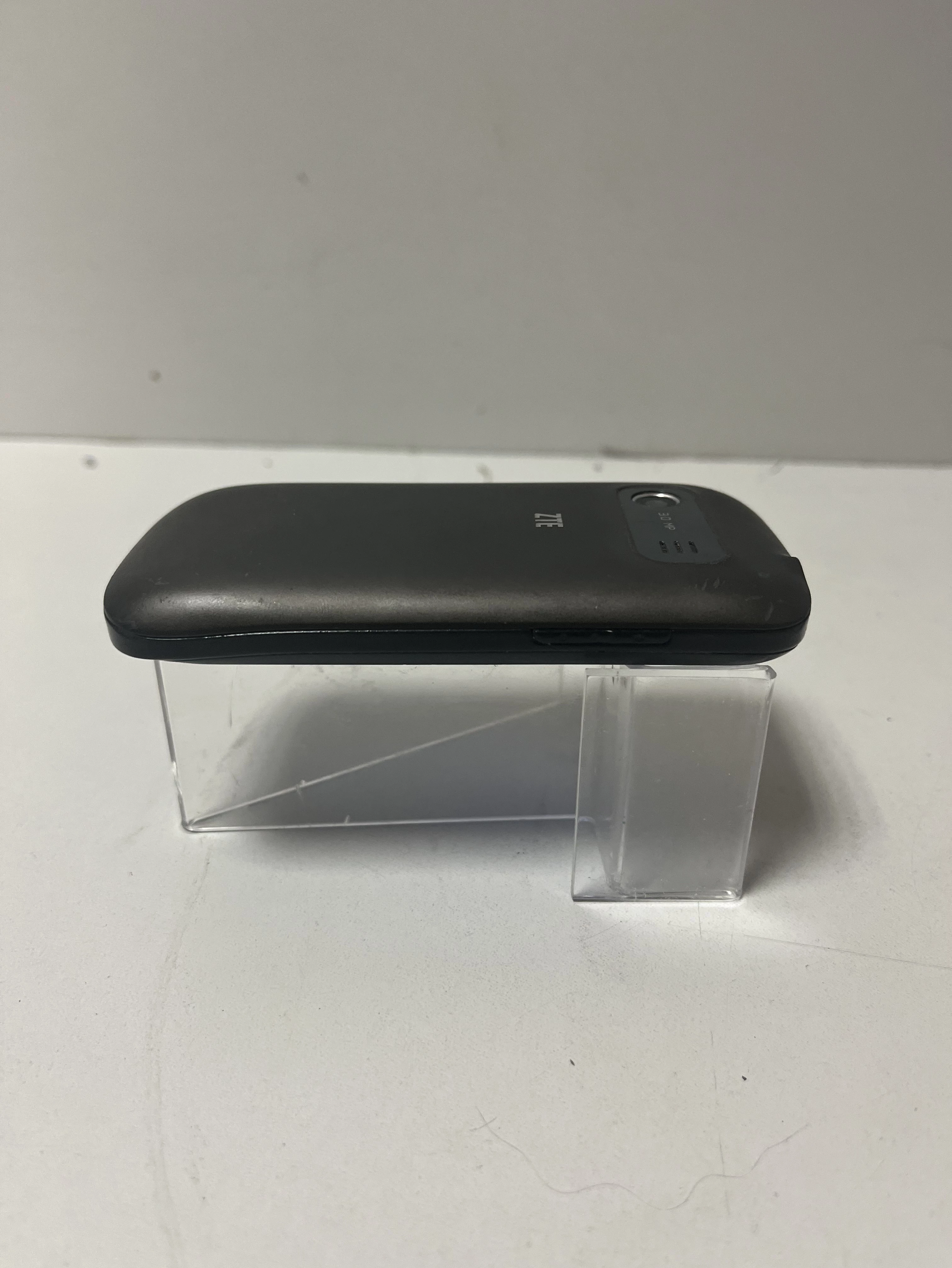 telefon-zte-kis-pro-przekatna-ekranu-450